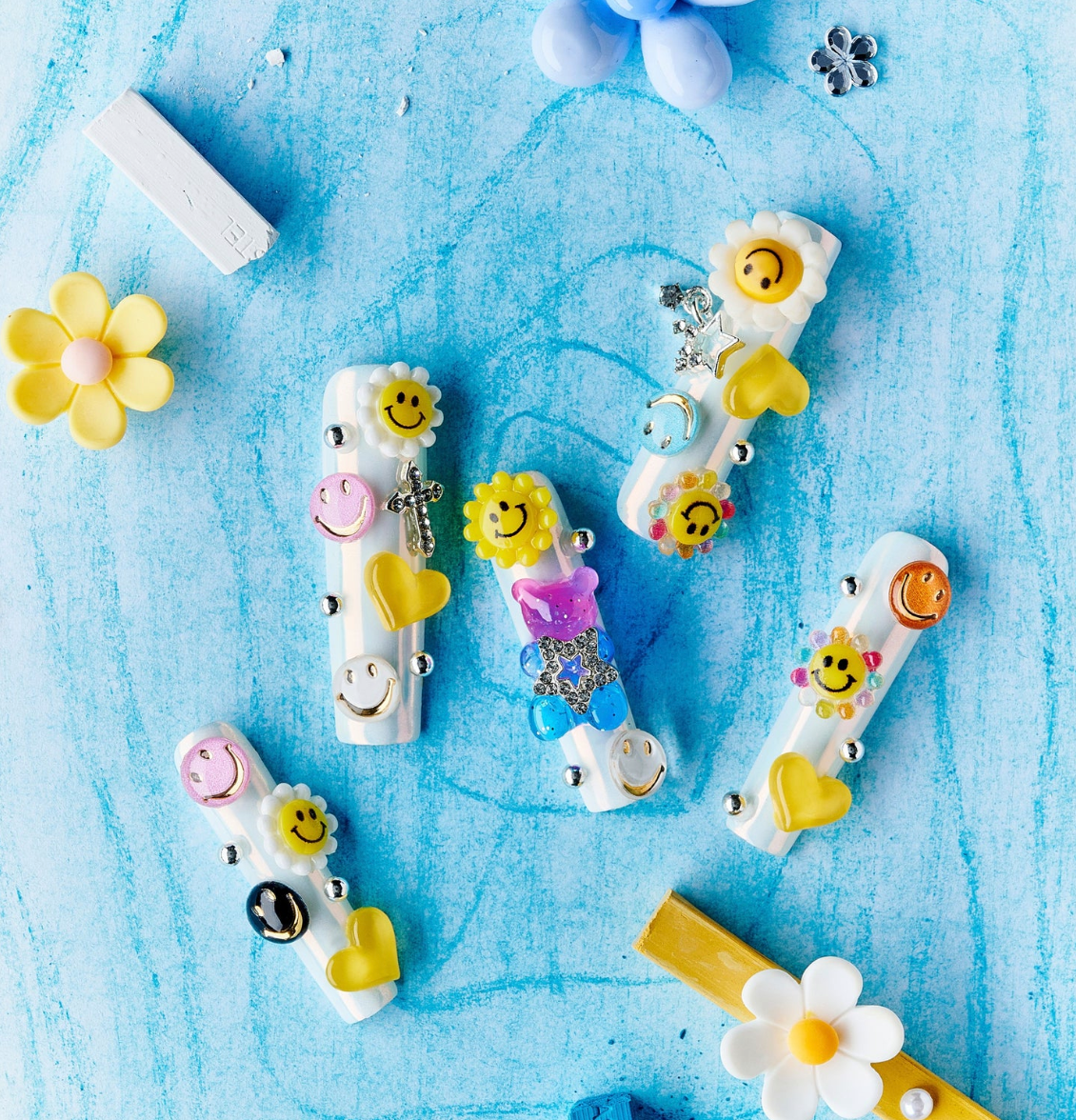 DRESUP Happy Emojis Long Pipe Press-On Nails – 12 Pieces