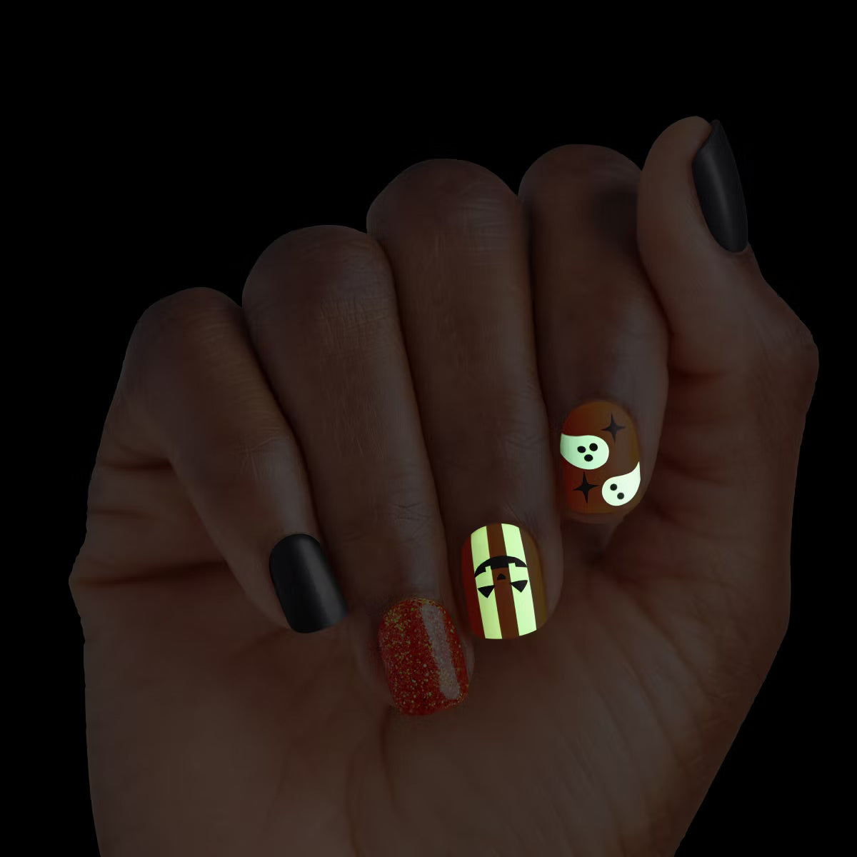 KISS imPRESS Design Press-On Nails – No Glue Needed