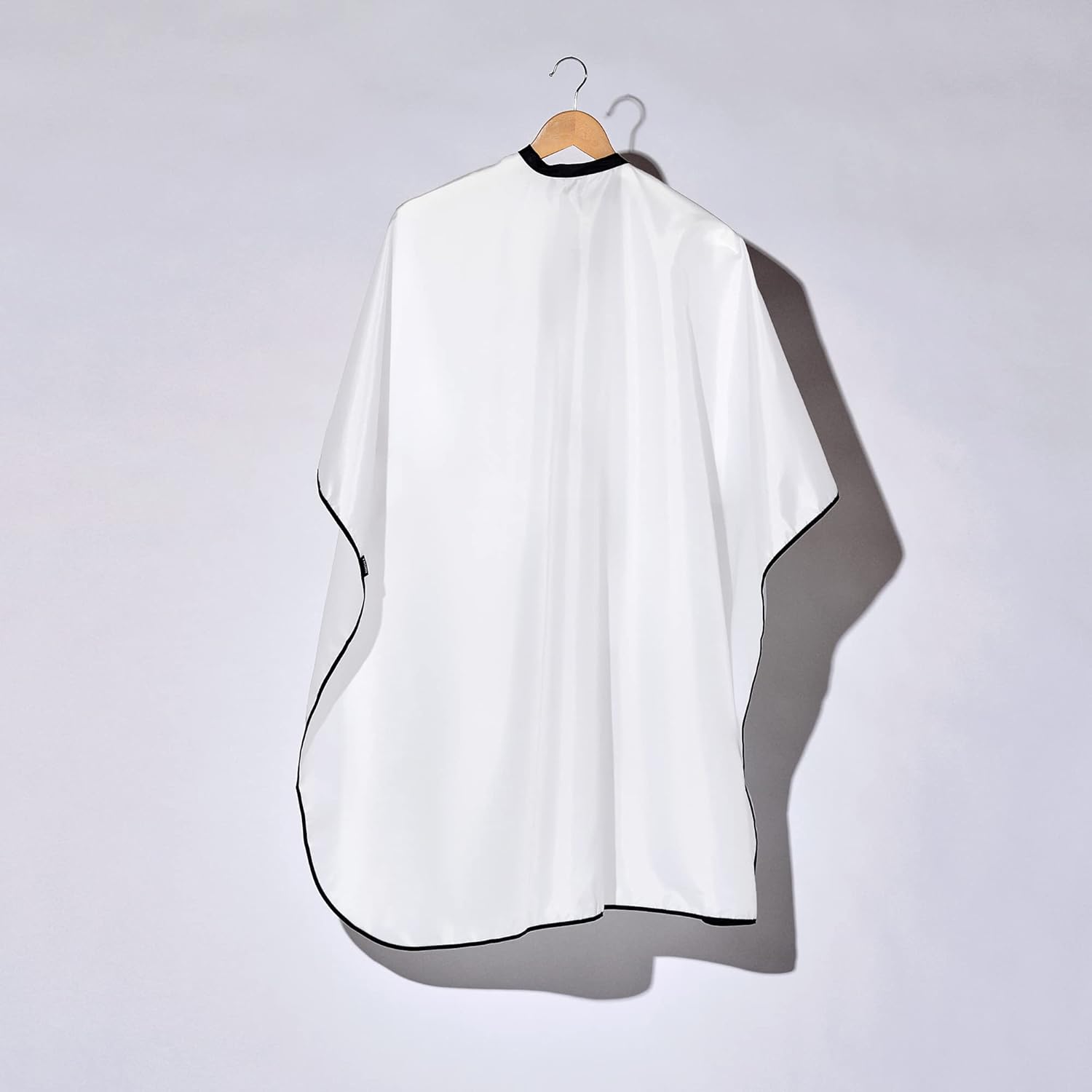 Fromm Premium Styling & Shampoo Capes – White & Gunmetal Pro Capes - Beauty Exchange Beauty Supply