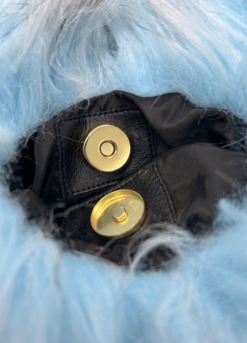 Fuzzy Faux Fur Heart Small Bag – MMA1066 - Beauty Exchange Beauty Supply