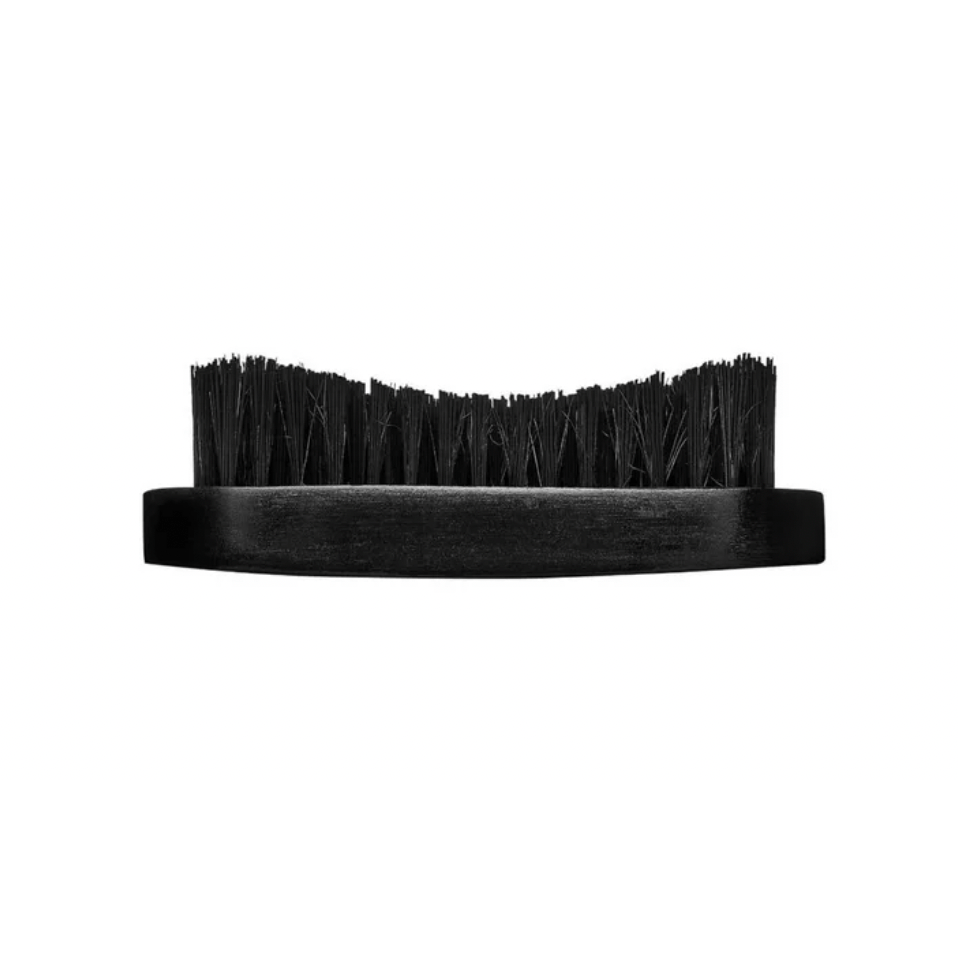 Red by Kiss Curved Palm Brush BOR101 – Deep Waves, Strong Grip & Smooth Control | Size: Compact Palm Fit - Beauty Exchange Beauty Supply