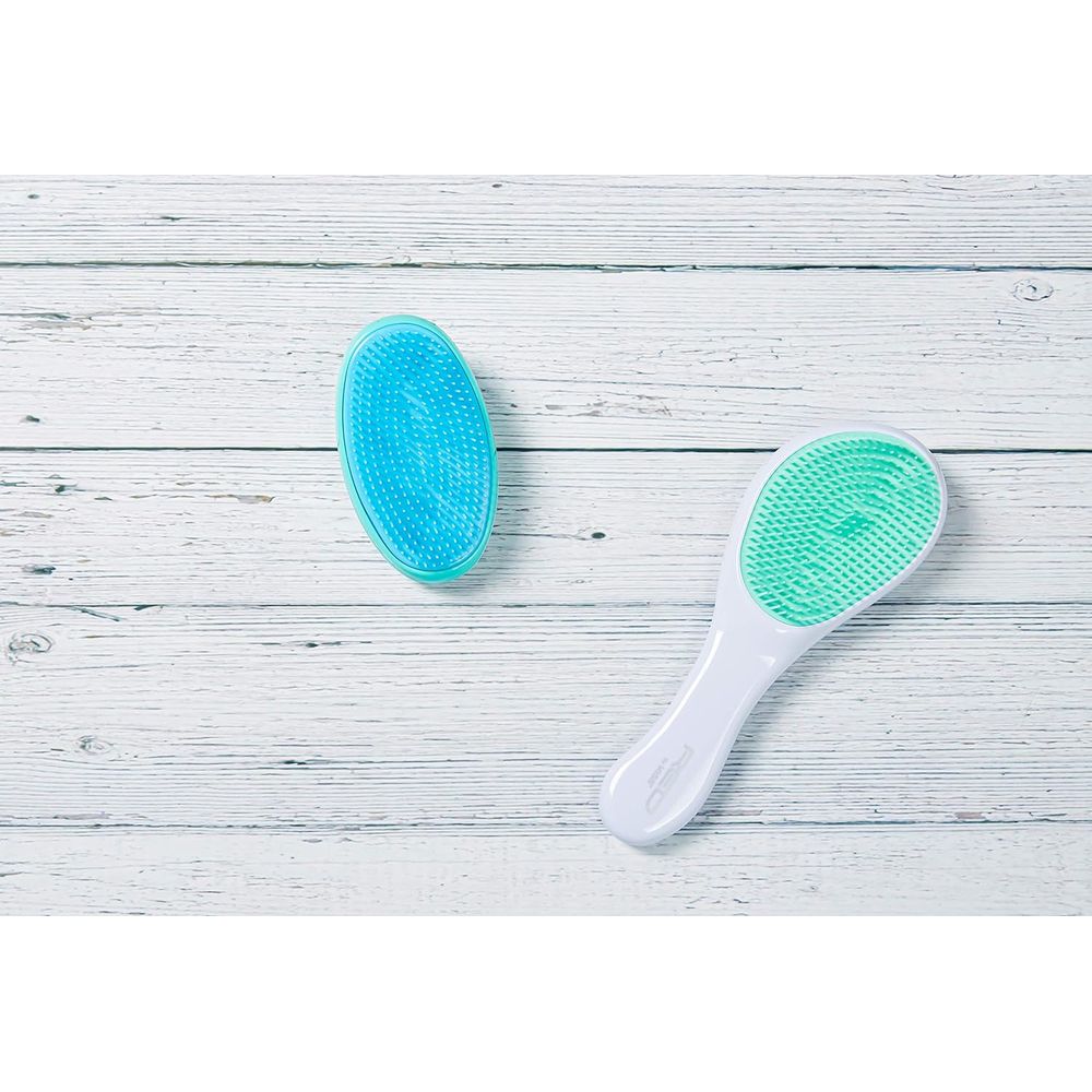 Red by Kiss Easy Grip Detangling Brush HH43 – Smooth Control & Tangle - Free Styling | Size: Full - Length Detangler - Beauty Exchange Beauty Supply