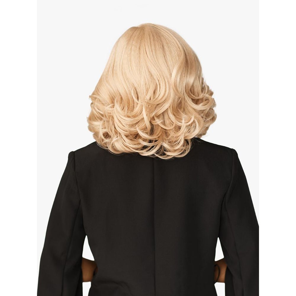 Sensationnel Synthetic Hair Butta Chic Bob Glueless HD Lace Front Wig - LOB Unit 7 - Beauty Exchange Beauty Supply