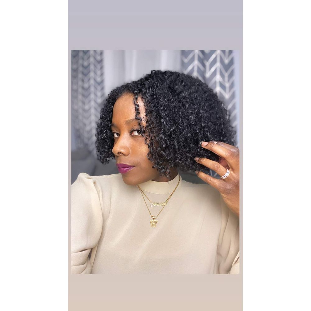 TGIN Curl Bomb Moisturizing Styling Gel – 13 oz | Defines Curls, Reduces Frizz, Lightweight Hold - Beauty Exchange Beauty Supply