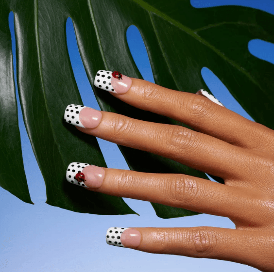 DRESUP Ladybug Dots Short Coffin Press-On Nails – 12 Pieces - Beauty Exchange Beauty Supply