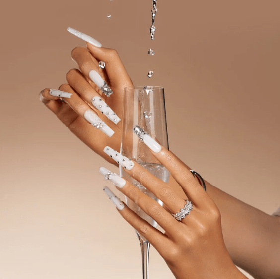 DRESUP Love Crystal Hearts Long Pipe Press-On Nails – 12 Pieces - Beauty Exchange Beauty Supply