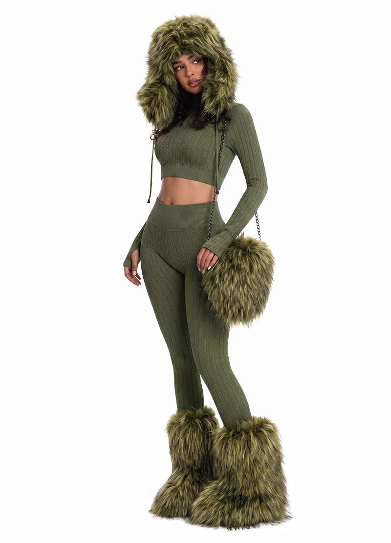 Fuzzy Faux Fur Heart Small Bag – MMA1066 - Beauty Exchange Beauty Supply